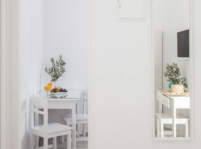 Ippokampos Town * Naxos City